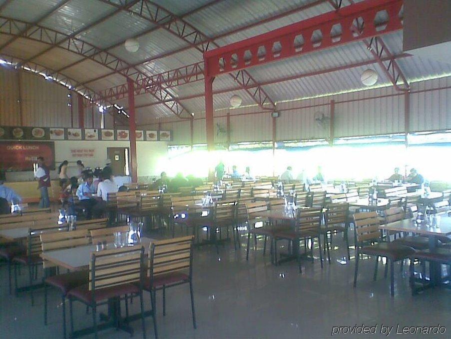 Hotel Noor Empire International Kormangala Bangalore Restaurante foto